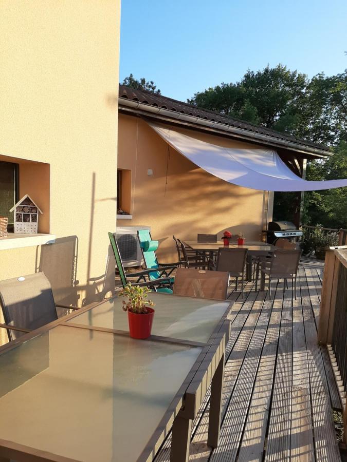 Le Grand Noyer Bed & Breakfast Ambronay ภายนอก รูปภาพ